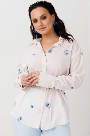 Блузка Mislana 1308 кремово-розовый, голубые цветы.