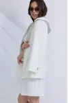 Костюм Магия Моды 2586 белый