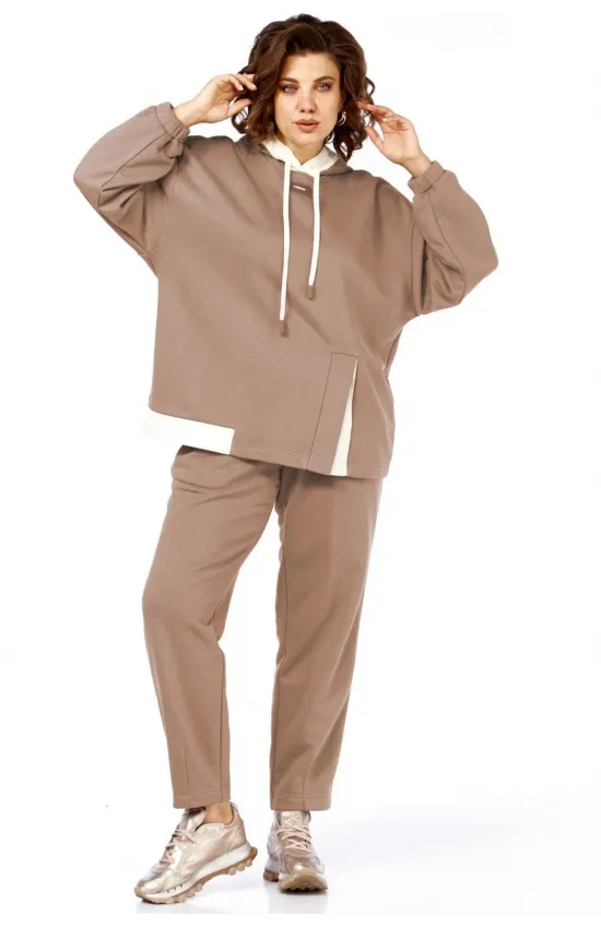 Костюм Карина Делюкс М-1392 бежевый