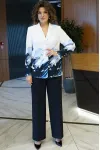 Костюм Alani 2405 черный/акварель на белом