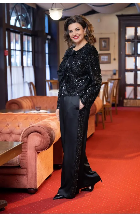 Костюм VI ORO 1232 черный