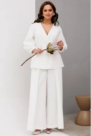 Костюм INVITE 6090 молочный