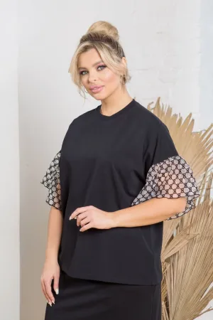 Чёрная футболка с отделкой из белой сетки МЛ-Р-352/2